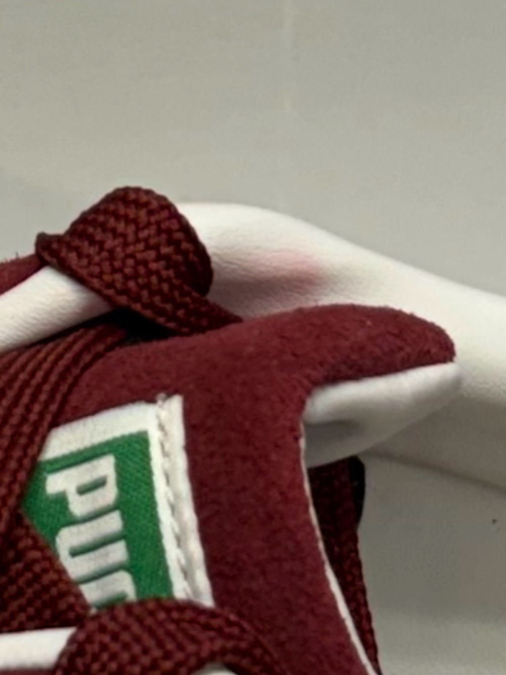 Puma Men's Suede Sneaker in Burgundy and White / no original box included/ - Picture 9 of 9